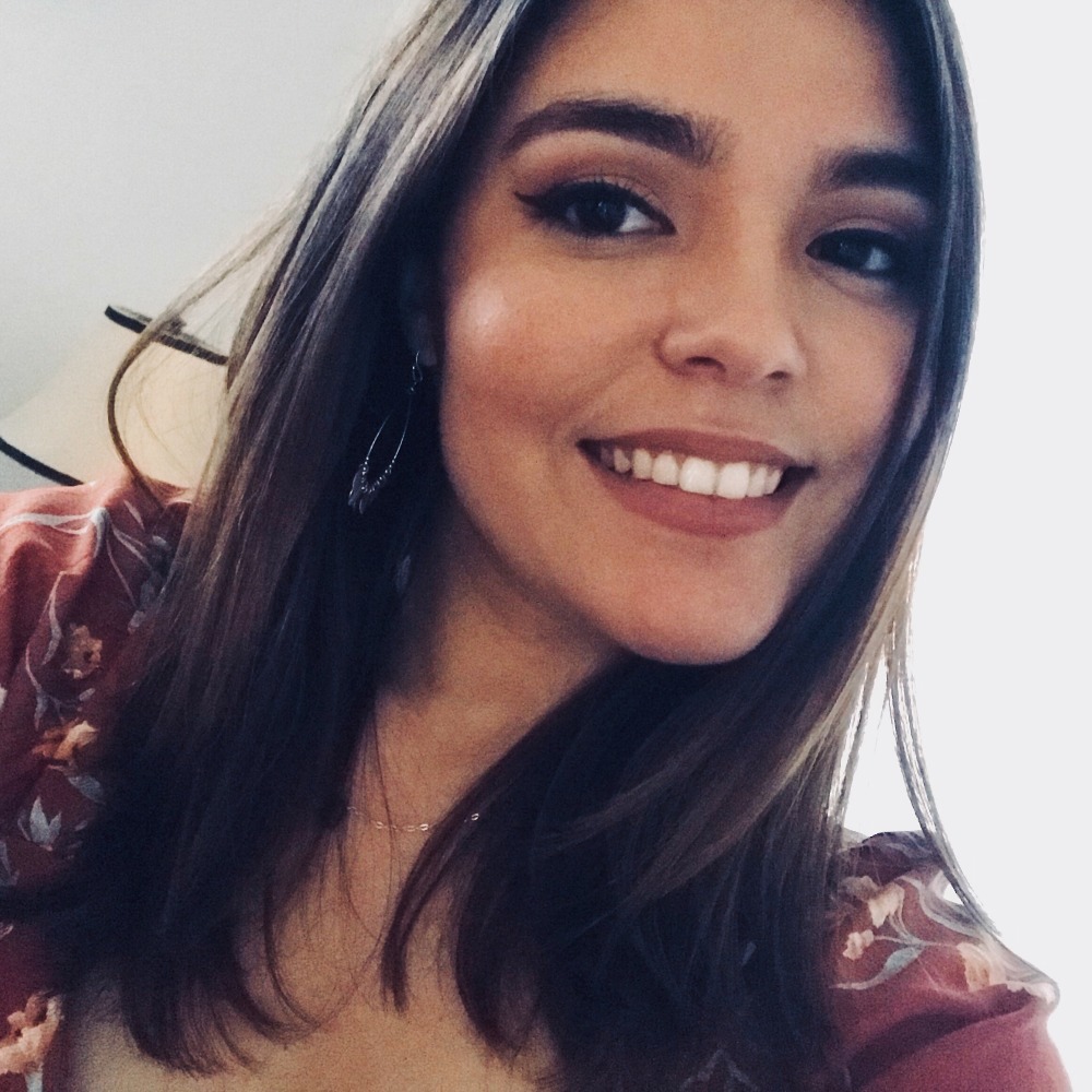 Meet your Posher, Adamaris